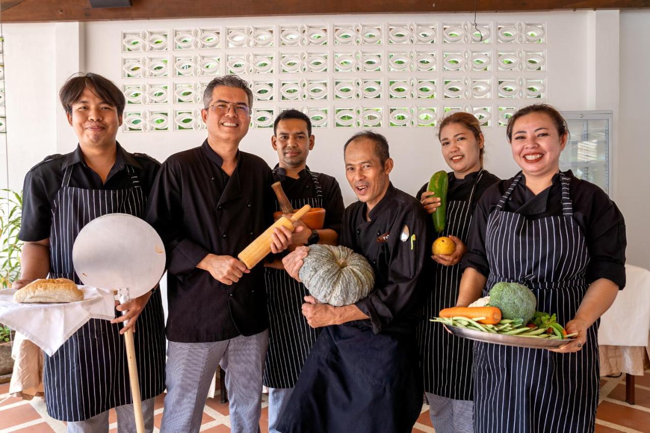 Lanta Palace Beach Resort & Spa - Adult Only Koh Lanta Exterior photo